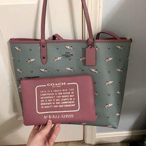 NWT Coach reversible shark tote w/ matching clutch